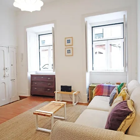 Apartment Cec Charm At Coolest Area To Stay: Pr. Real / Br. Alto Lisbon