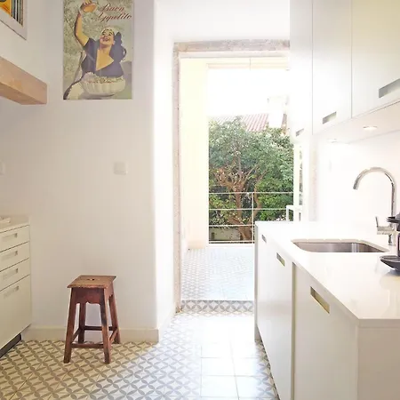 Cec Charm And Light! Downtown In Principe Real! * リスボン