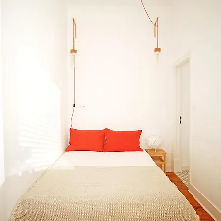 Cec Charm And Light! Downtown In Principe Real! アパート