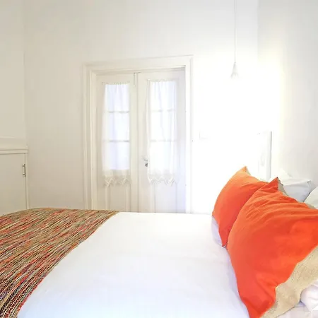 Cec Charm And Light! Downtown In Principe Real! アパート *